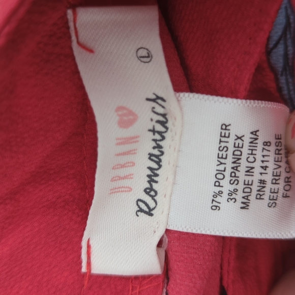 Urban Romantics Bright Red Floral Flowy Top Large - Picture 2 of 7